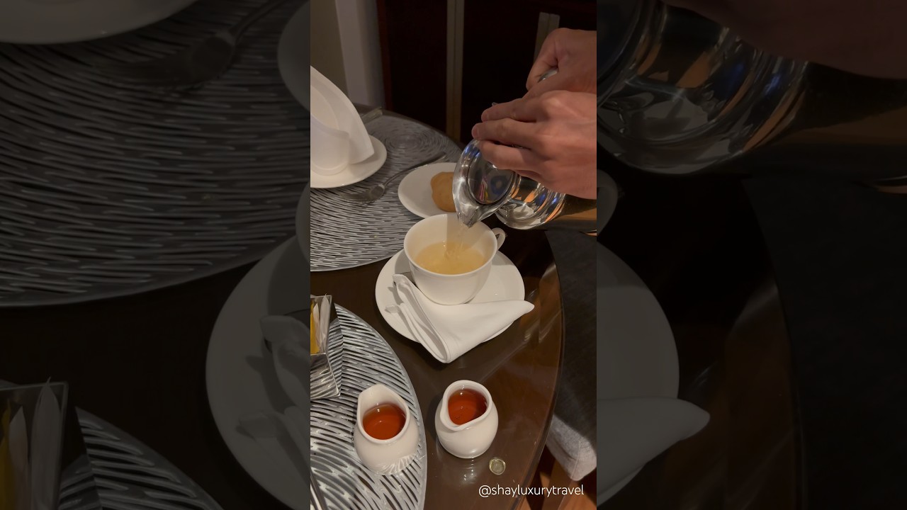 Butler Service bringing my chamomile tea & butter cookies 24/7 in Bangkok Thailand? 🇹🇭 YES PLEASE