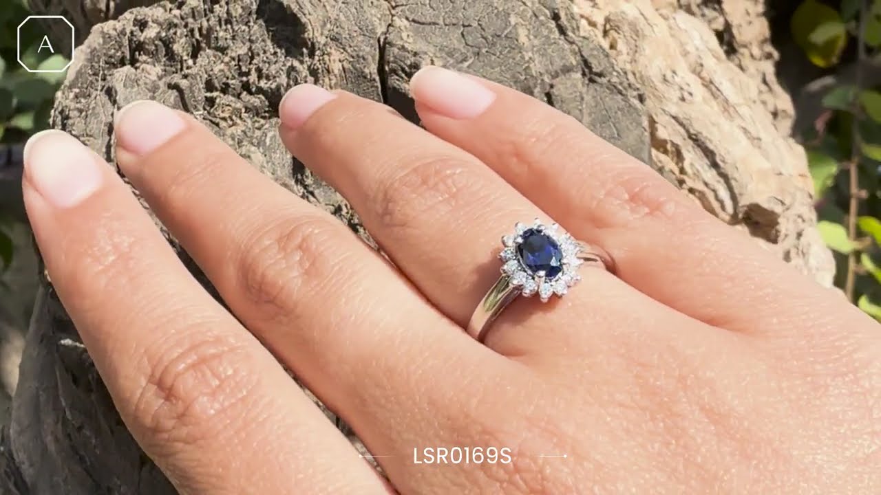 For Your Fairytale Proposals: An Iconic Lab-grown Princess Diana Insipired Blue Sapphire