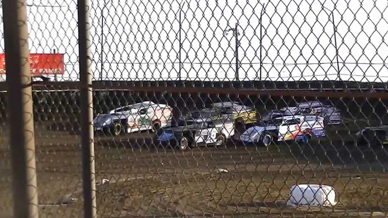 Tony Stewart, Kenny Wallace & Ken Schrader Modified Heat Race @ Macon Speedway 2013