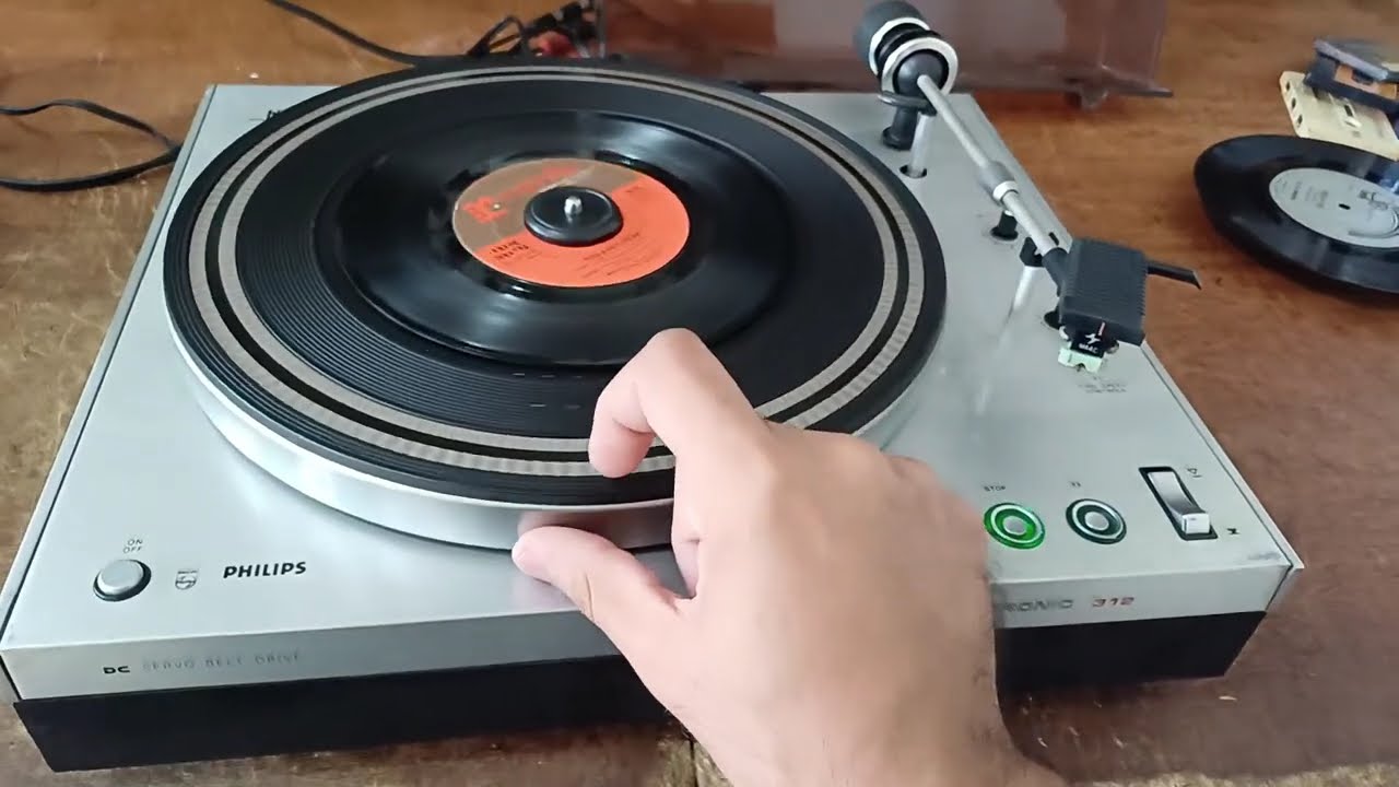 Conserto: Antigo Toca Discos Philips GA312 
