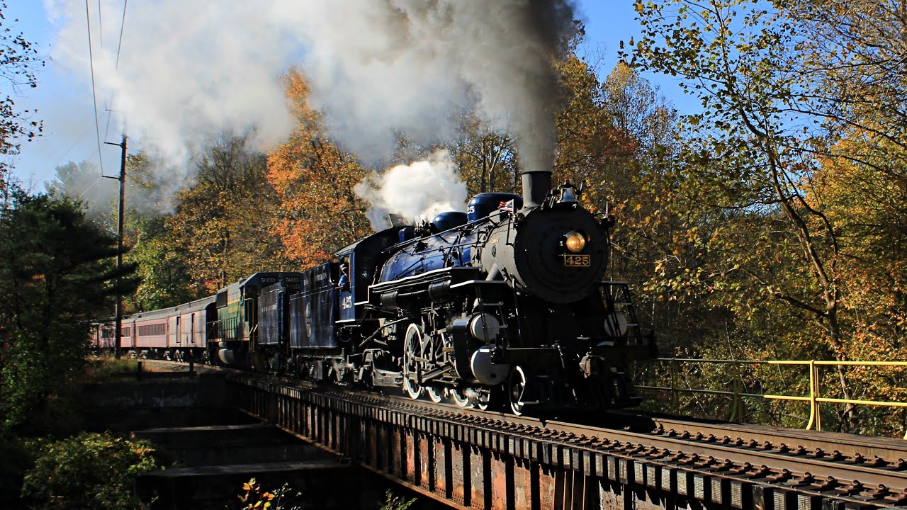 Reading & Northern 425 - Autumn Colors Rambles 2019