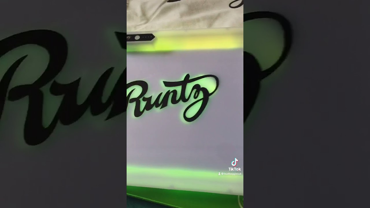Runtz led rolling tray on sale!!😍 budbaggiesuk.com