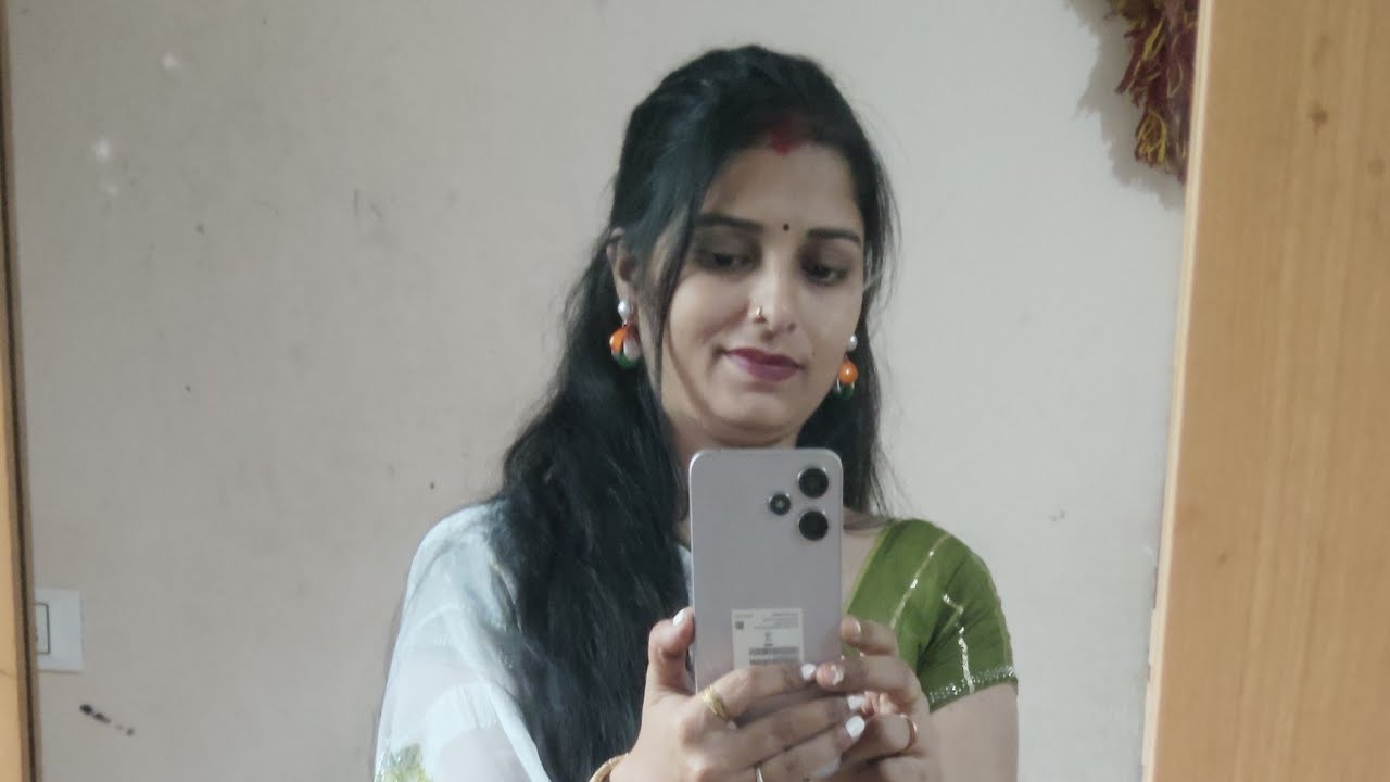 @Sangeeta chaurasiya Avadhi lokgeet is liveradhe radhe radhe radhe radhe radhe radhe 🙏🙏🙏🙏