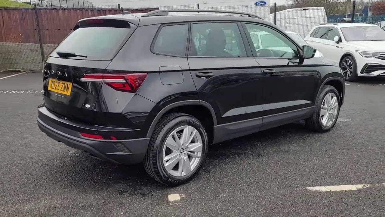 MD25ZWN SKODA KAROQ SE EDITION 1.5 DSG