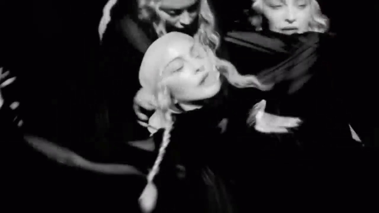 Madonn Looking For Mercy By B&aacute;lint