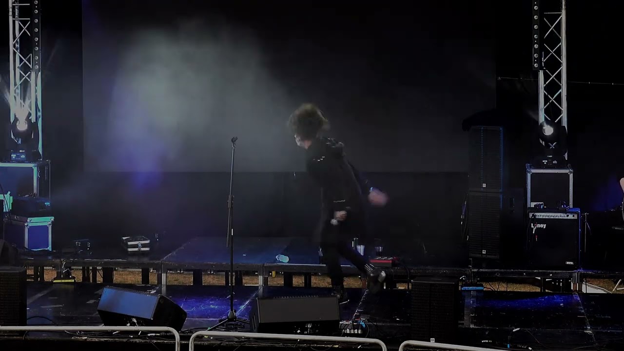 Velvet Dead play 