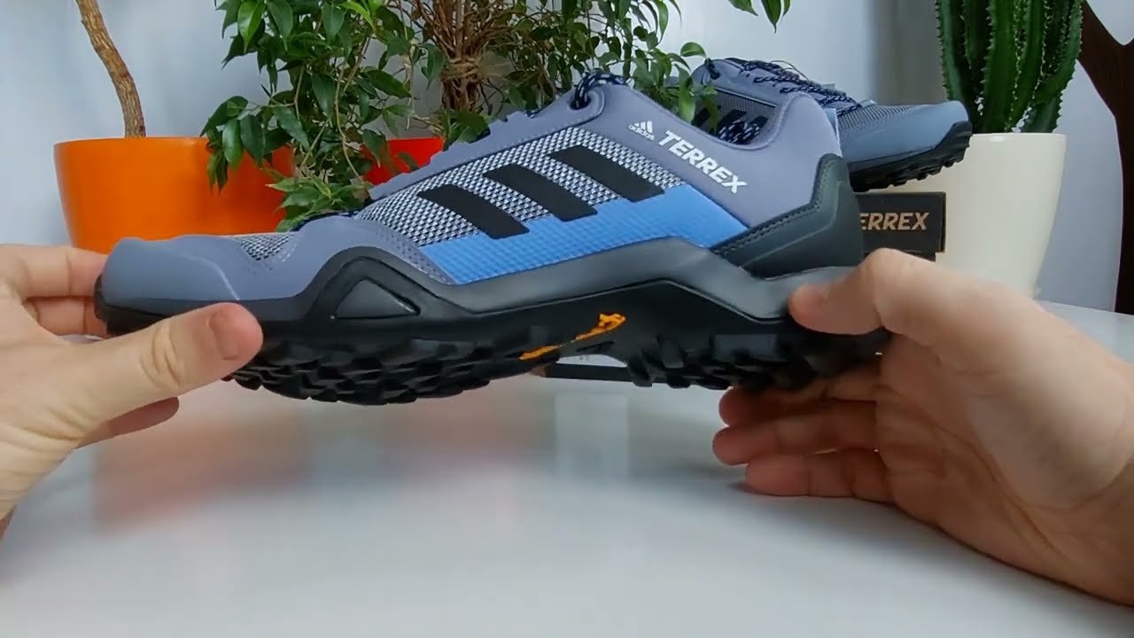 Adidas Terrex AX3.