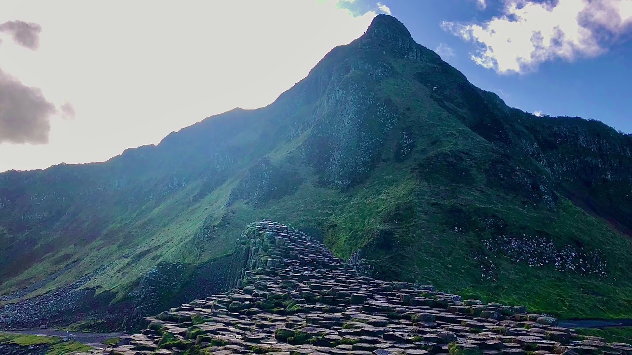 Giants Causeway and Carrick-a-rede Rope Bridge Highlights