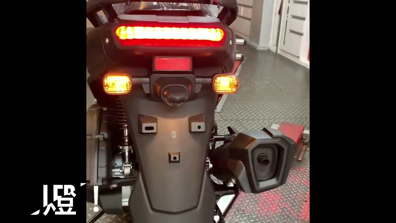 2023 BWS水冷大B 到車啦！霧燈保桿秘密都在影片裡！訂閱啊！