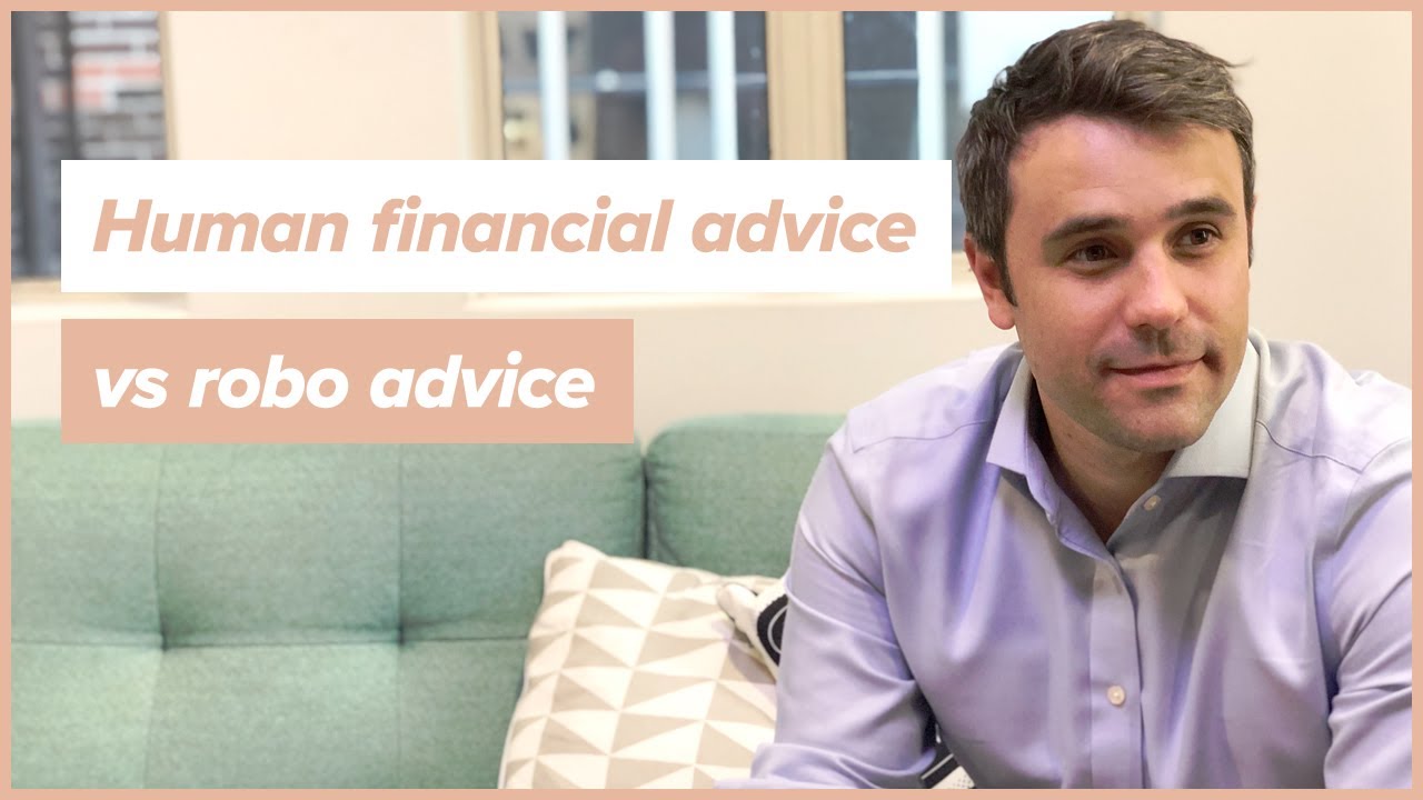 Robo Advisor vs Human Financial Advisor | 5 differences explained