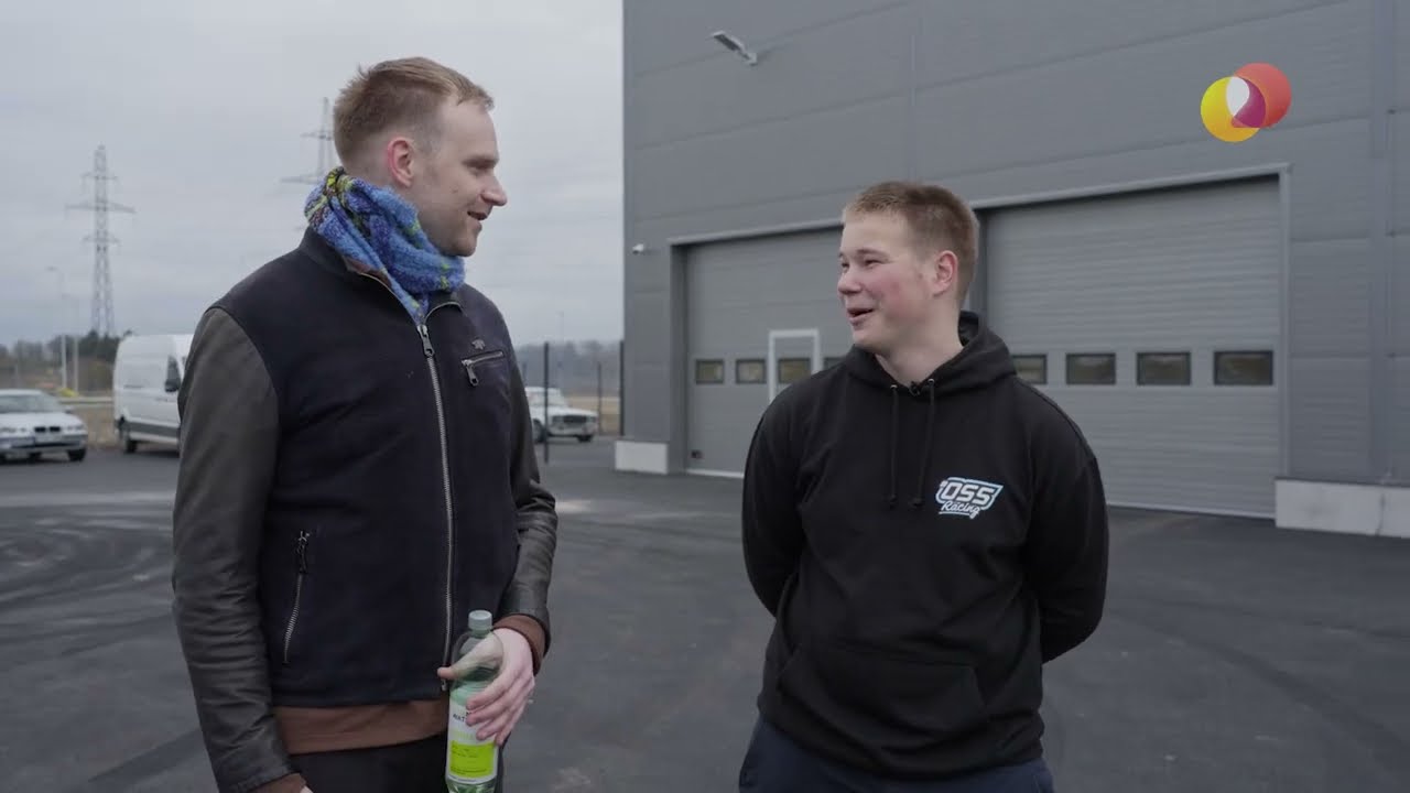 T&Auml;ISTUND - Sander Punam&auml;e &otilde;pib 18-aastase Siim Oskar H&auml;&auml;lega driftimist