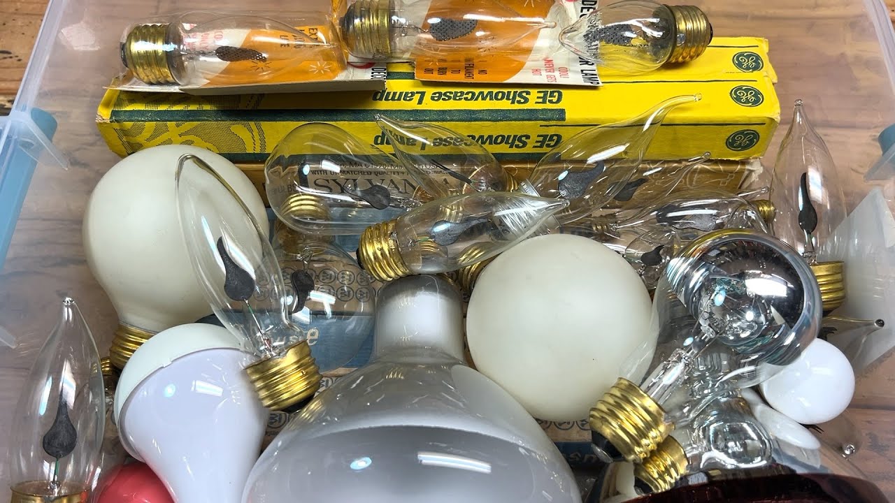 Включаются случайные неоновые и лампы накаливания! (Коробка с лампочками)