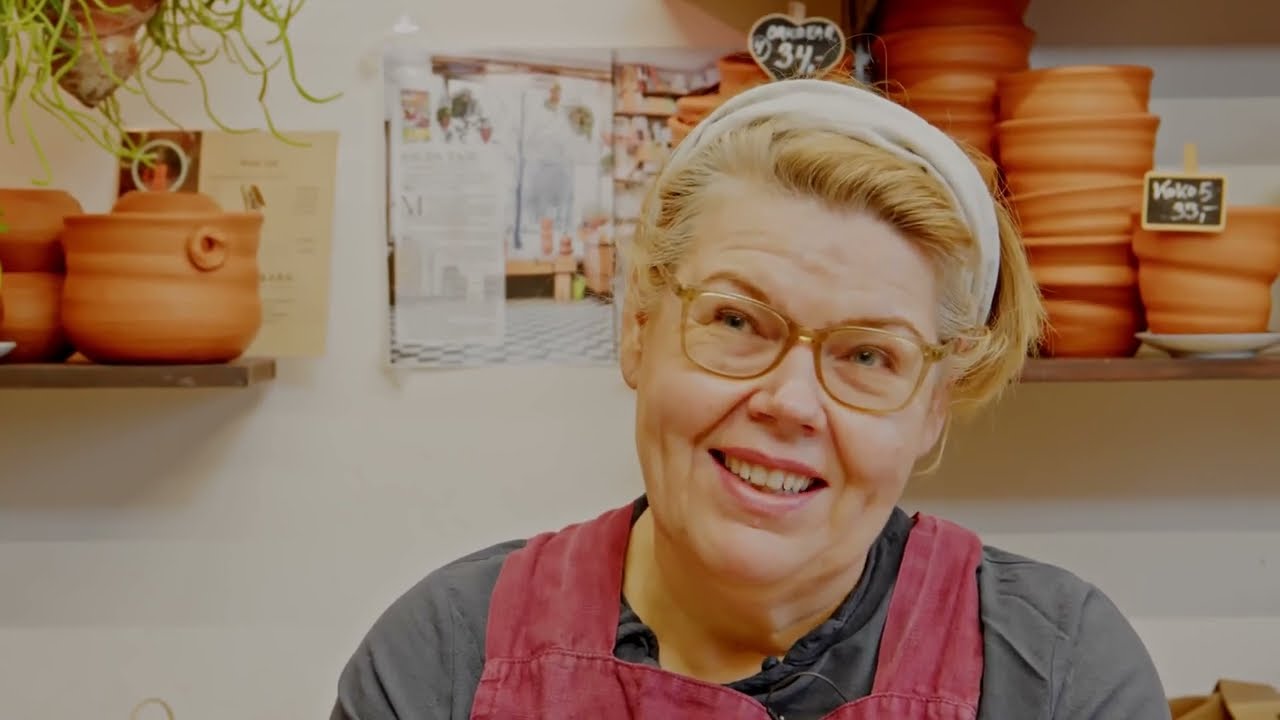 UDUMBARA keramiikkaa  | keraamikko, taidekäsityöläinen   Eva Spoof | with 🇬🇧 text translation.