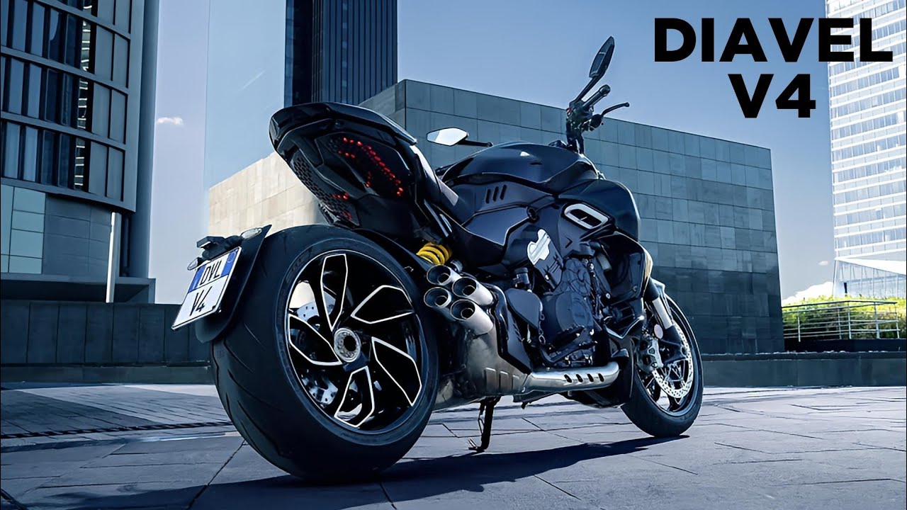 All New 2023 Ducati Diavel V4 - First Look and Details