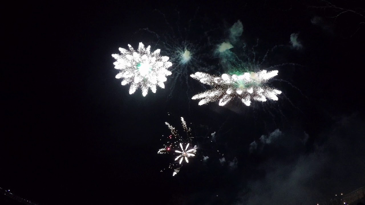 Silvestrovský ohňostroj Frýdek  Místek 2017 - Pyro Moravia