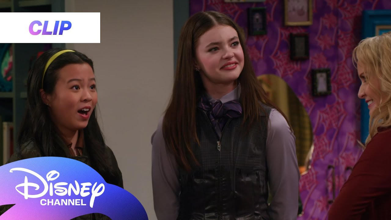 It’s Parents Day at Wilson Hall! 🏫💜 | Vampirina: Teenage Vampire | Disney Channel