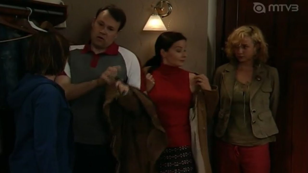 Salkkarit - Heli ja Teresa & Heli aikoo kertoa vanhemmilleen totuuden Teresasta 11 (2006)