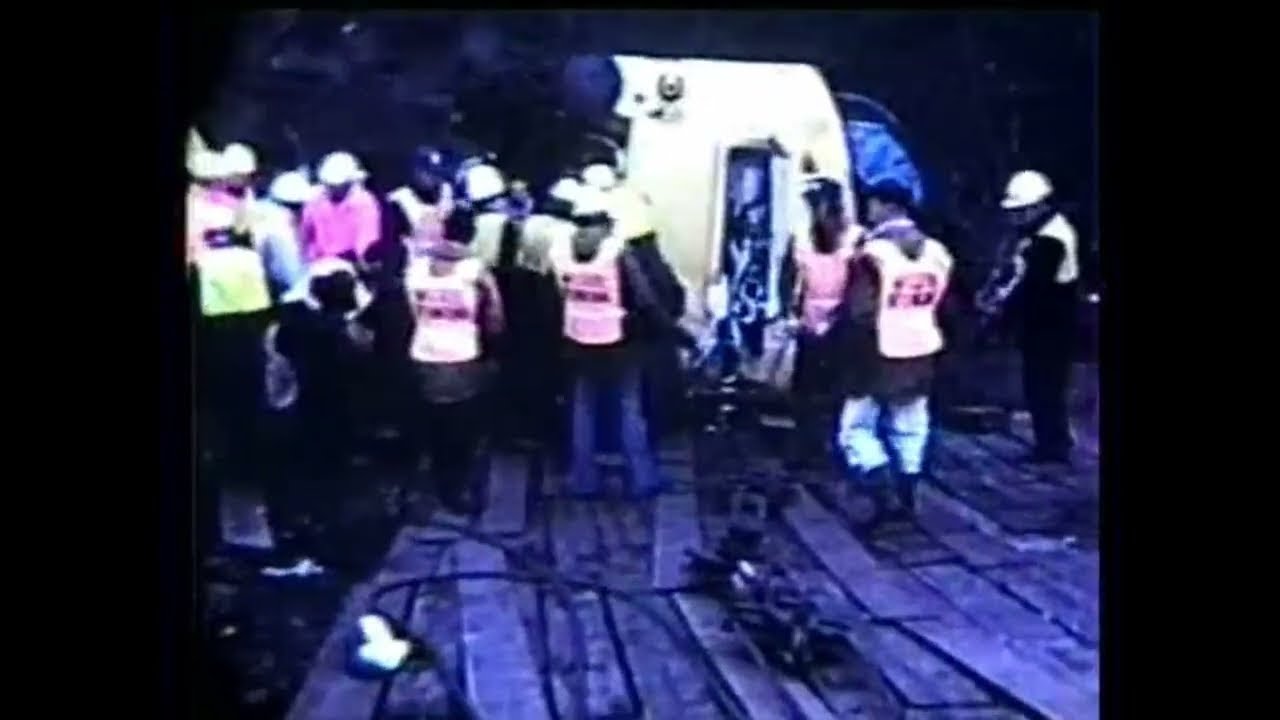 Bill Jackson Winches a 150 ton locomotive with two Holmes 750’s in 1968