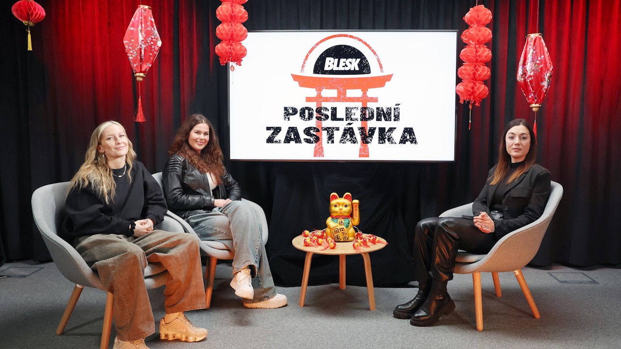 Asia Express Poslední zastávka: Největší bizár? Sprcha za asistence půlky vesnice