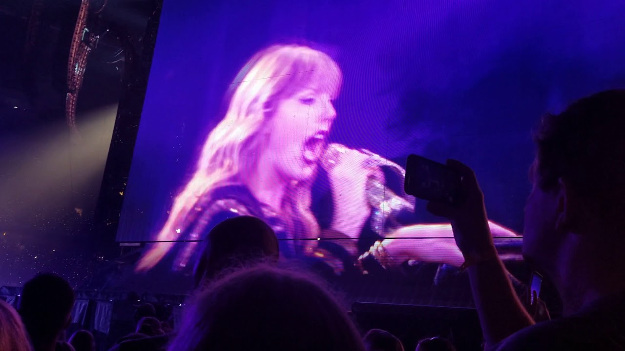 Taylor Swift- Look at what you made me do(Live) Reputation Stadium Tour