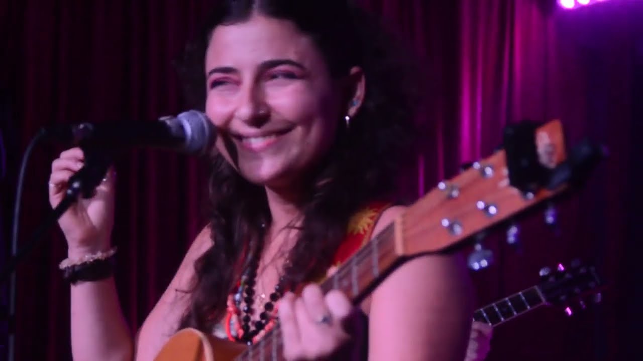 Cori Strell & The Honeys – Savor