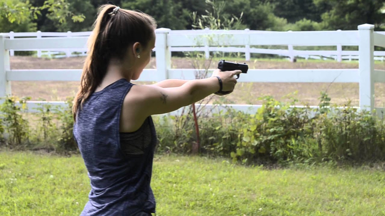 Alissa - S&W99 .40 caliber
