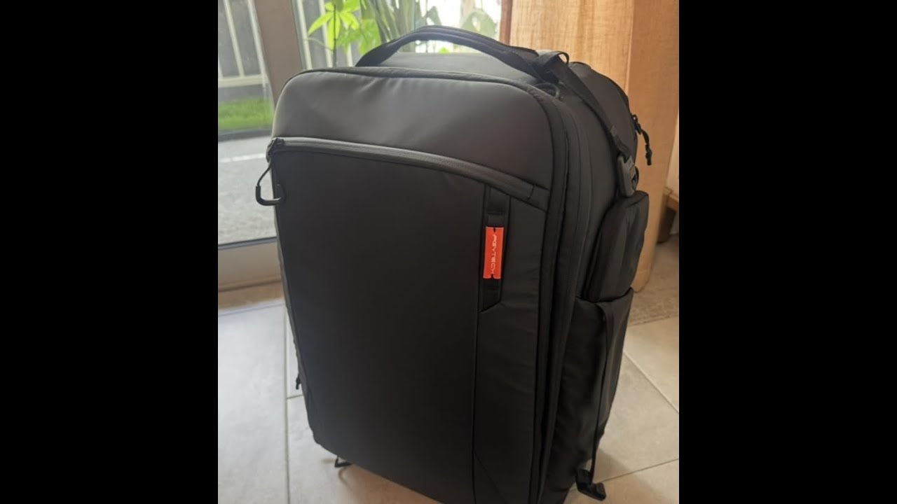 See why this is the best camera bag for travel! #sponsored