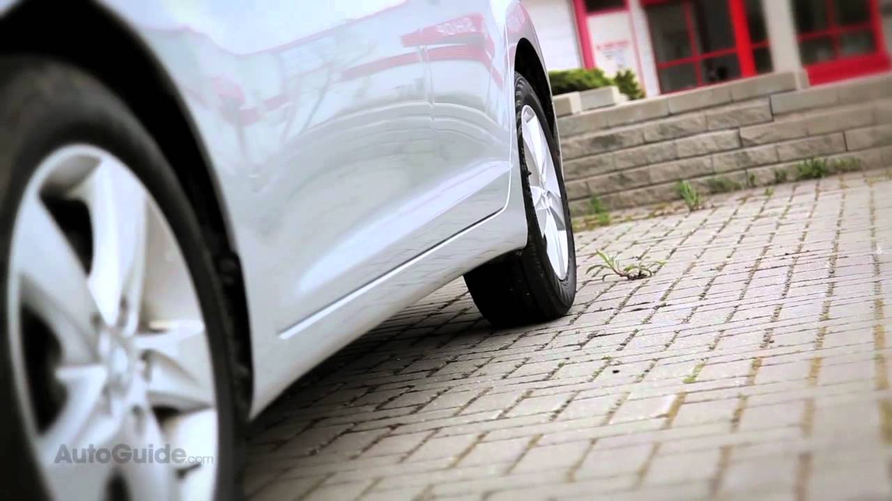 Обзор Hyundai Elantra GLS 2012 года — привлекательный внешний вид и расход топлива 40 миль на галлон