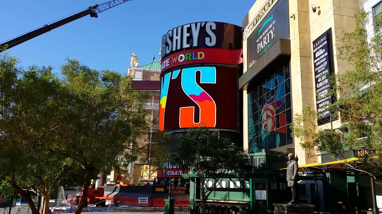 4k video Hersheys Chocolate World in Las Vegas