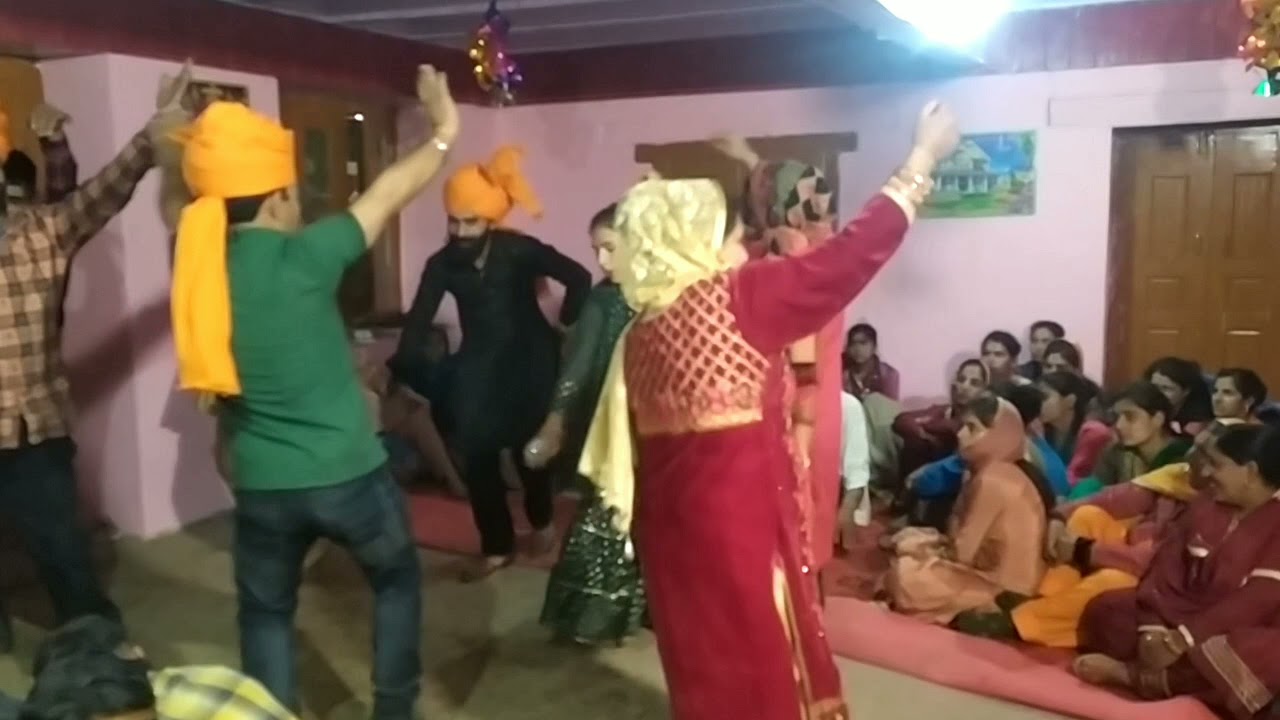 Pogli bansri awesome dance ... Davinder marriage..