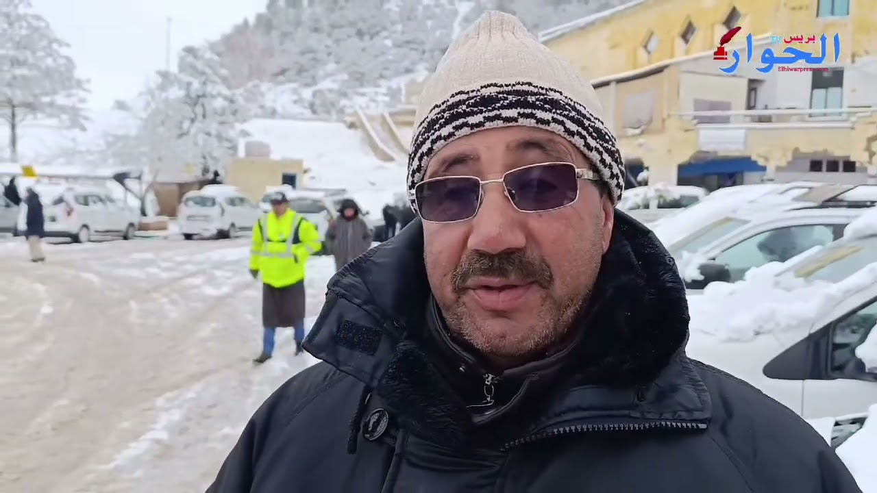 ثلوج إفران ليست سياحة فقط… معاناة السائقين المهنيين في الواجهة