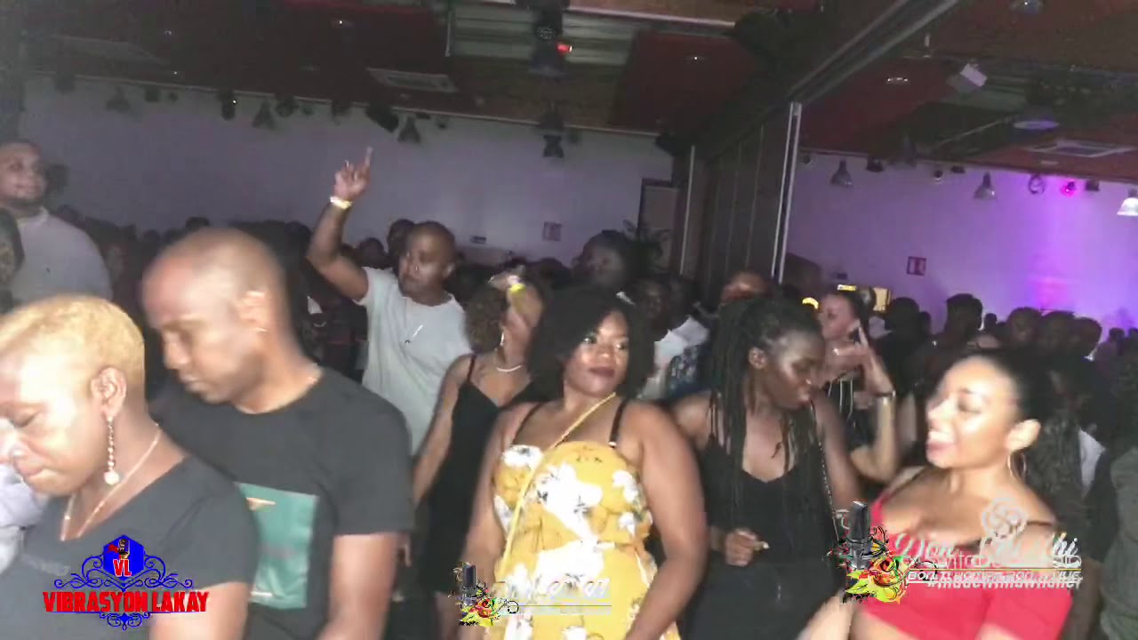 Melodeek Elle Me Rend Fou Live