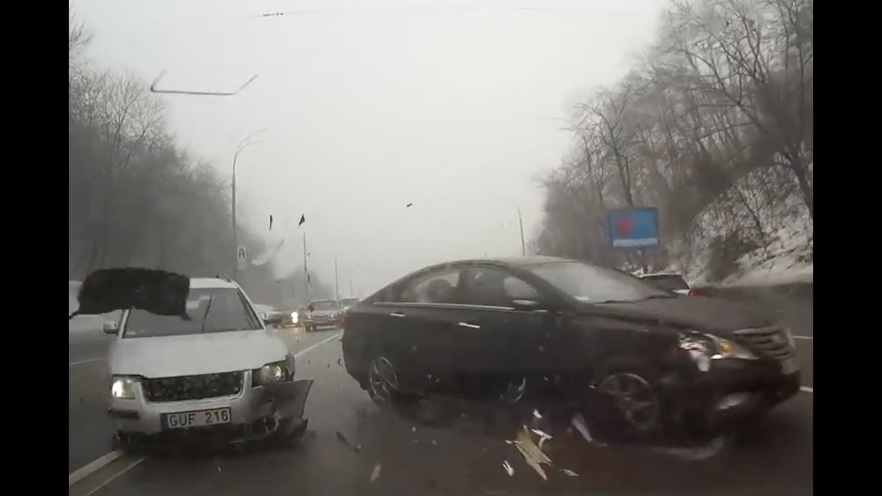 Russian Dash Cam Car Videos and Driving Fails - February 16, 2019