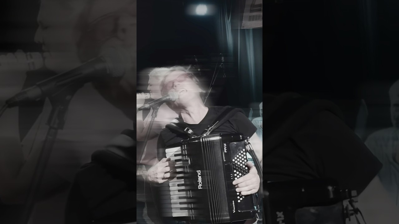 Hansagold &bdquo;Schlaflos&ldquo; #deutschpop #indie #hamburg @Zinnschmelze