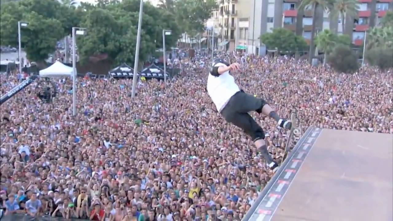 Tony Hawk revoluciona Barcelona | Men's Health España