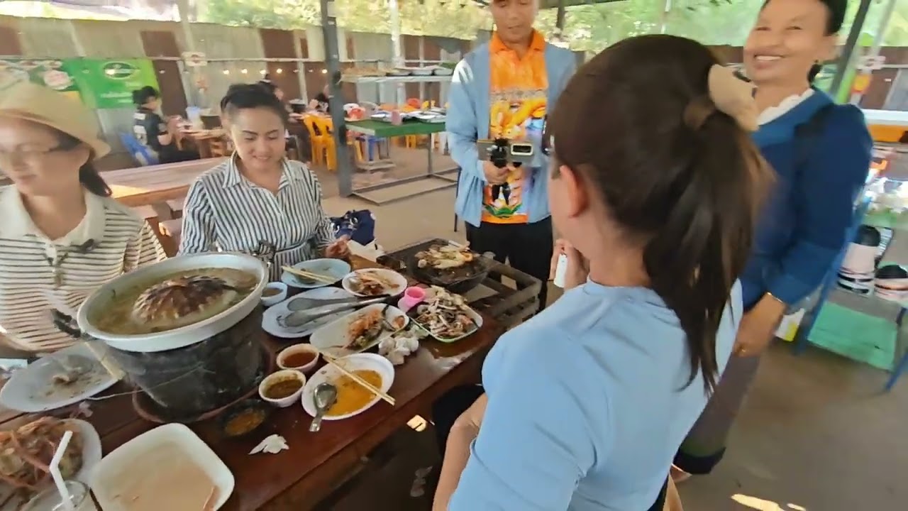 บรรยากาศร้านกันเองหมูกะทะ