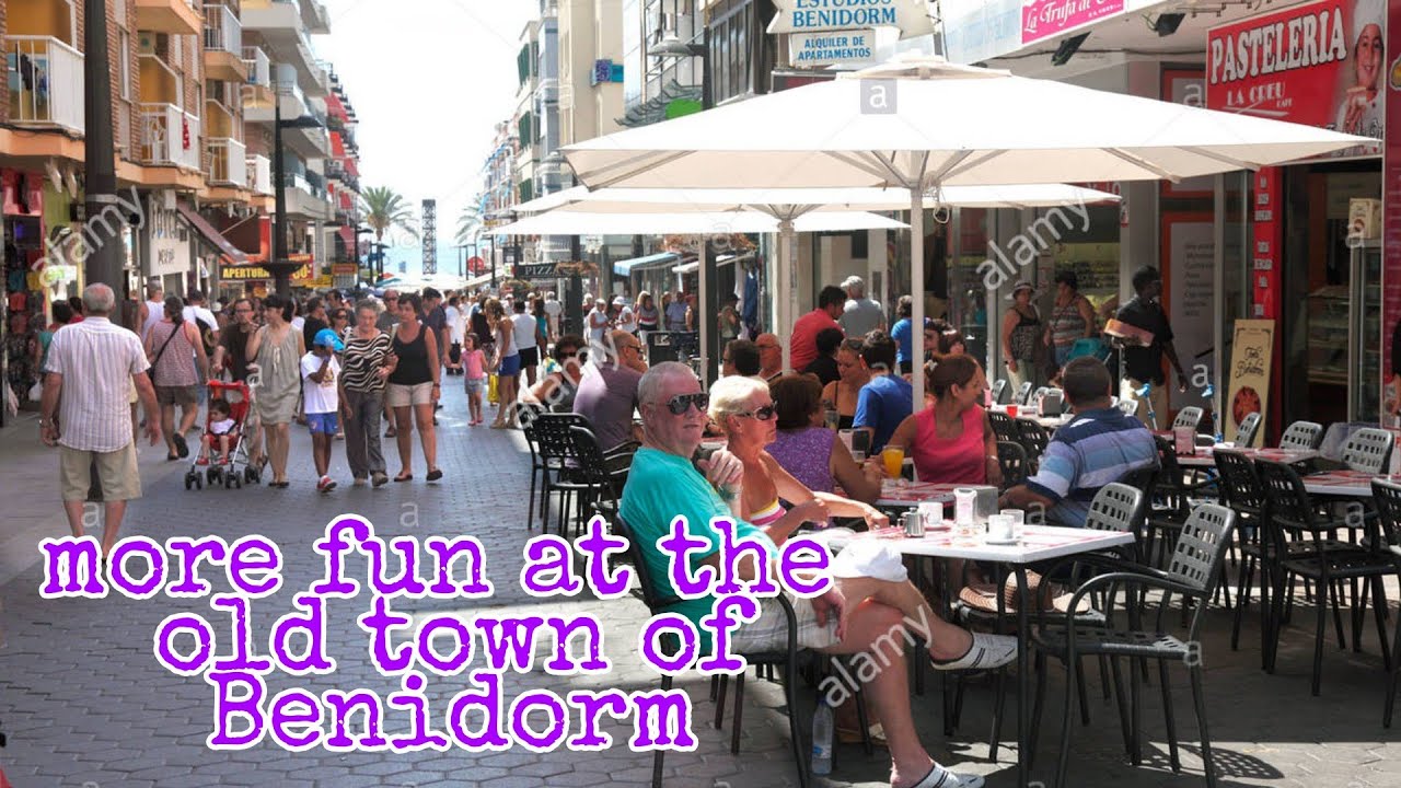 OLD TOWN IN BENIDORM/SHOPPINGS, RESTAURANT AND WEST BEACH ACCESS|Adventures of Yris