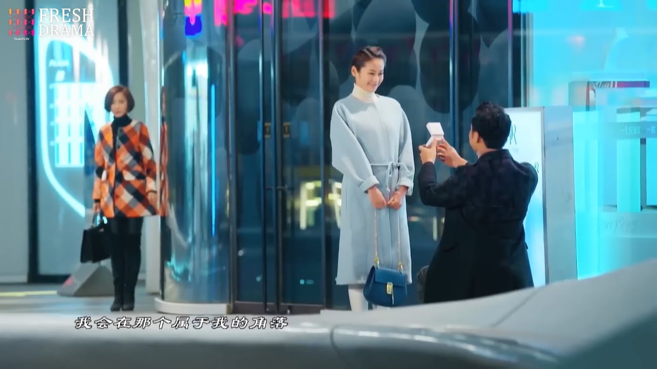 The evil mistress accidentally saw he proposed to his ex-wife once again and lost her mind!!
