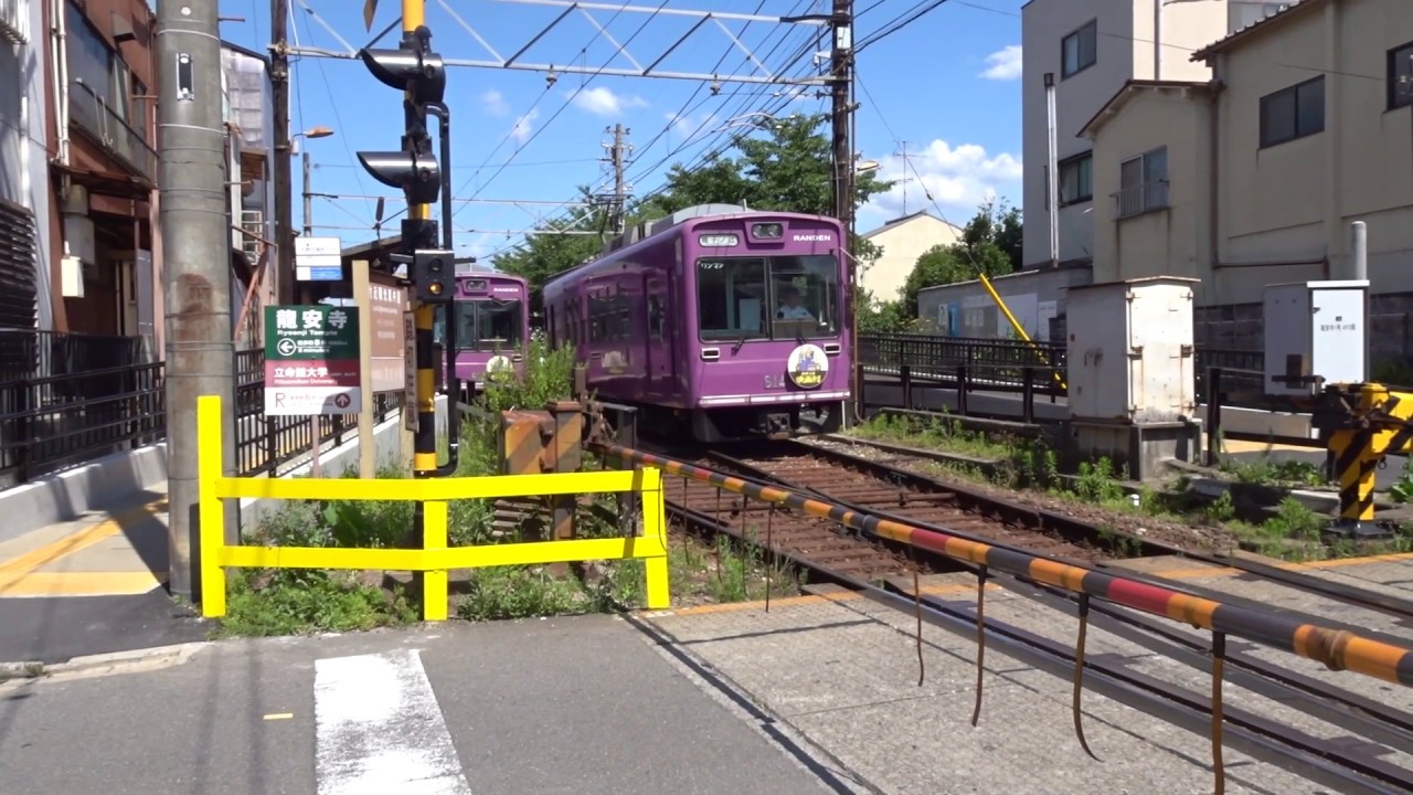 踏切　京都・嵐電　Railroad crossing in Kyoto