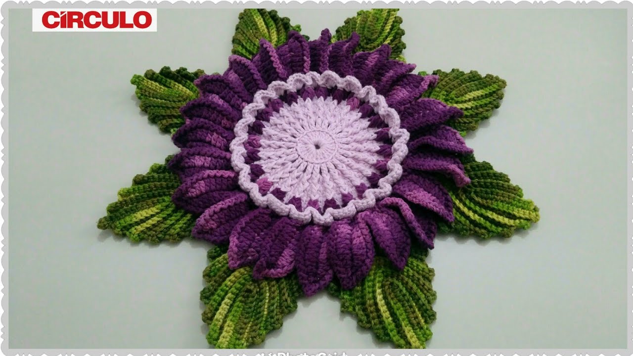 Mega flor em crochê com Maria José.