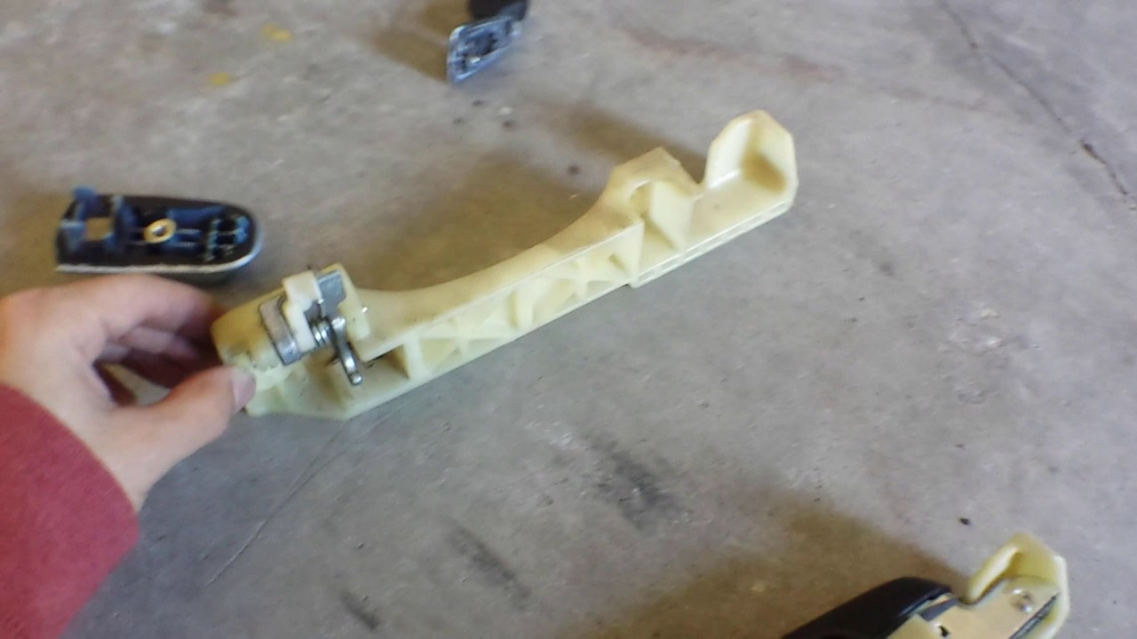 2006-2011 2010 Hyundai Accent Door Handle Replacement / Install