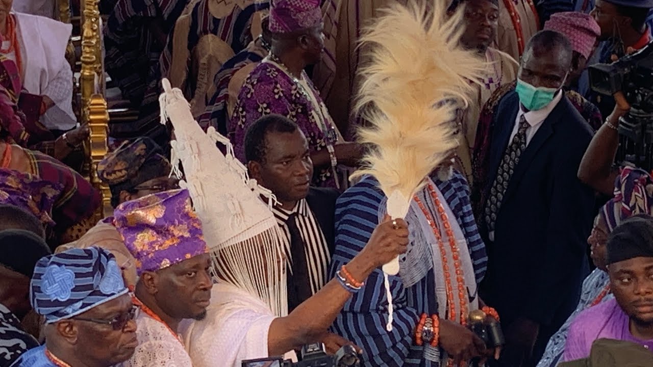 SEE AS MASSIVE CROWD WELCOME NEW OLUBADAN OF IBADAN LAND RASHIDI LADOJA AS HIS CORONATION 