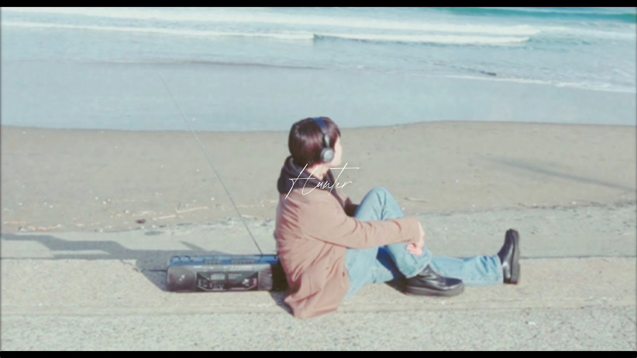 Hannah Warm - Hunter (Prod. ROB.T.)  [Official Music Video]