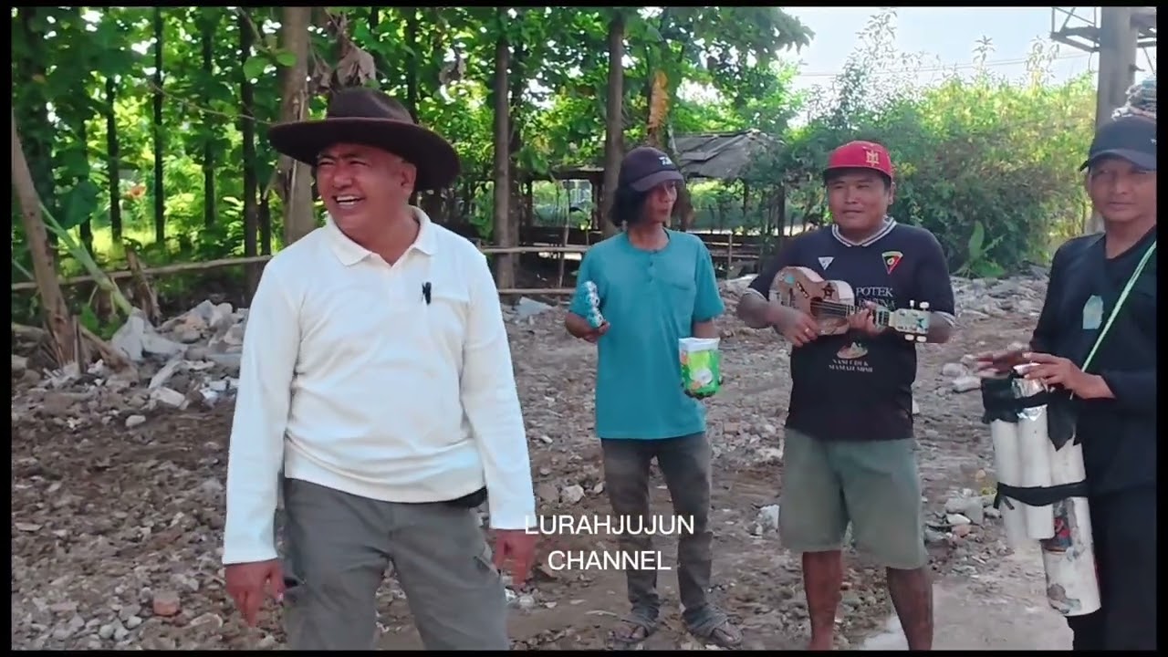 SEBELUM AKTIVITAS, LURAH JUJUN DI HIBUR DULU SAMA SENIMAN JALANAN 