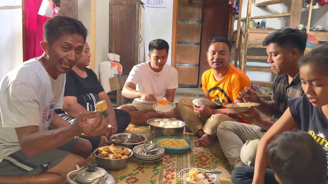 SARAPAN PAGI BARENG KELUARGA BANUNG GOMEZ