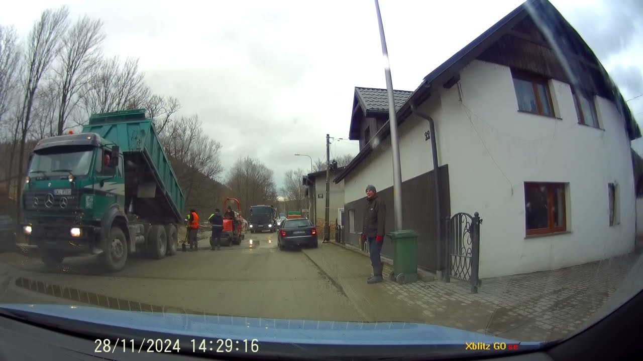 Przejazd przez Stronie Śląskie 28.11.2024