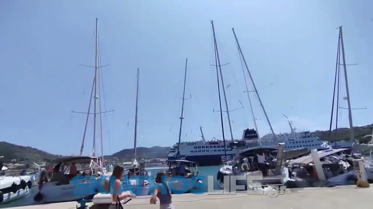 ΣΚΟΠΕΛΟΣ : Τσάκισε τα κατάρτια ιστιοφόρων σκαφών πλοίο της γραμμής κατά την είσοδό του στο λιμάνι