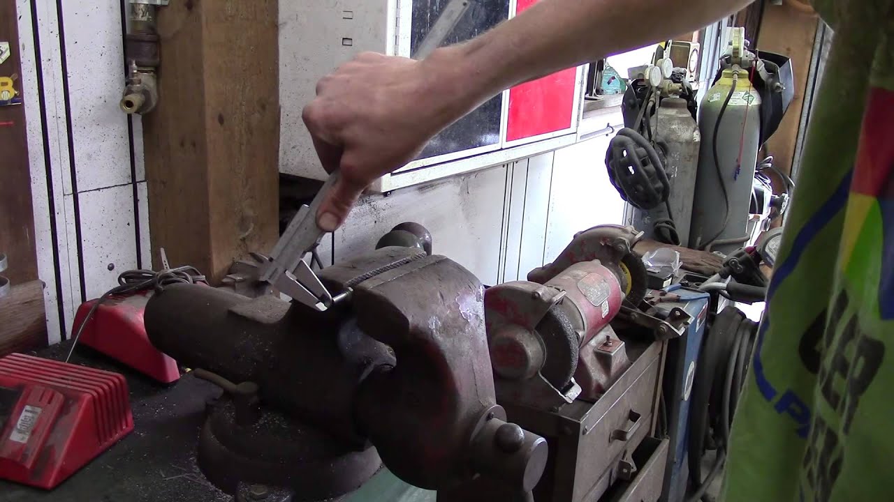 VFR800 Vtec Valve clearance Inspection DIY. Mantis Garage ep. 8