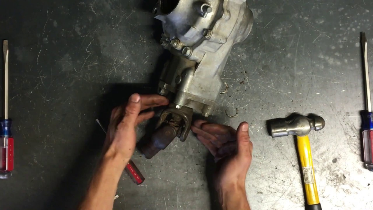 ATV UTV Cross U-Joint Replacement Yoke Removal Differential Drive Shaft Rebuild Yamaha 350