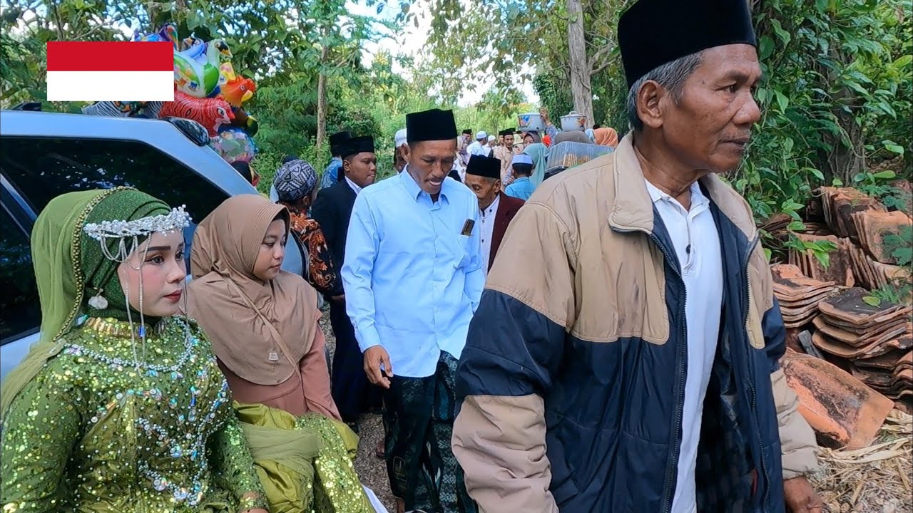 muslim wedding in indonesia, Tradition in the village when the bride goes to the groom's house,